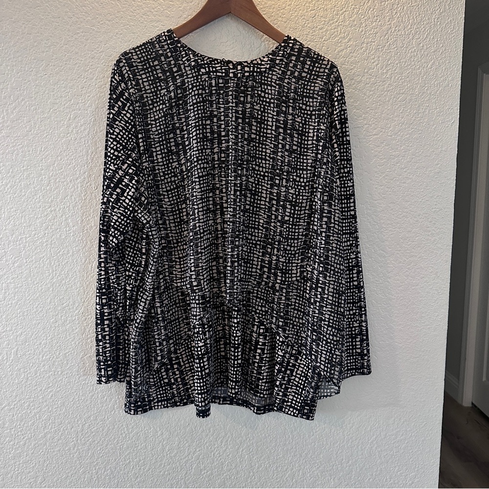 Susan Graver Plus 3X Black White Geometric Print Pleated Blouse Top Career Chic